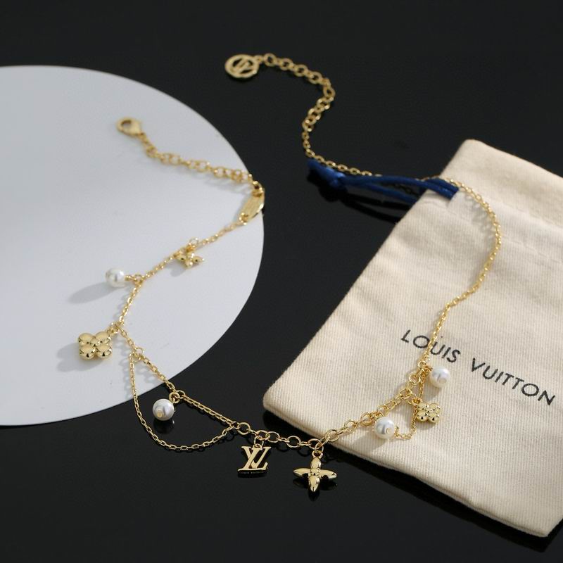 LV Necklace 11yxx10